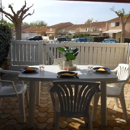 Apartment 2 Pces Mez 33m2 Et Terrasse 17m2 Ref 4026