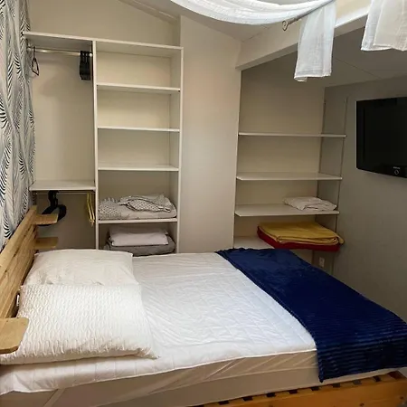 2 Pces Mez 33m2 Et Terrasse 17m2 Ref 4026