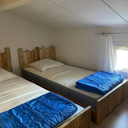2 Pces Mez 33m2 Et Terrasse 17m2 Ref 4026 *
