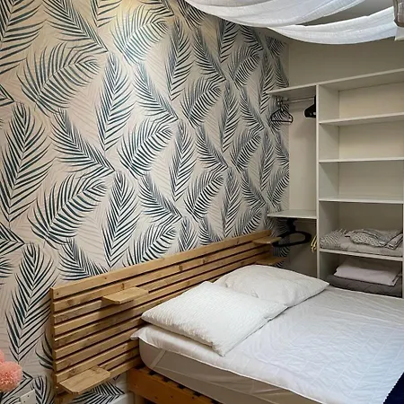 2 Pces Mez 33m2 Et Terrasse 17m2 Ref 4026 Апартаменты
